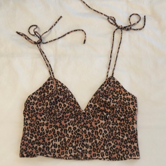 Urban Outfitters leopard print crop top. Size M. - Picture 1 of 8